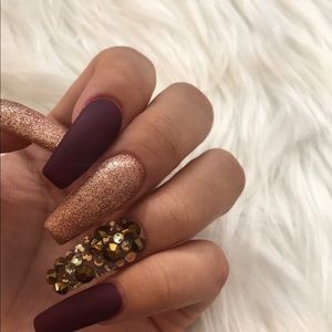 Meet your Posher, Lesly